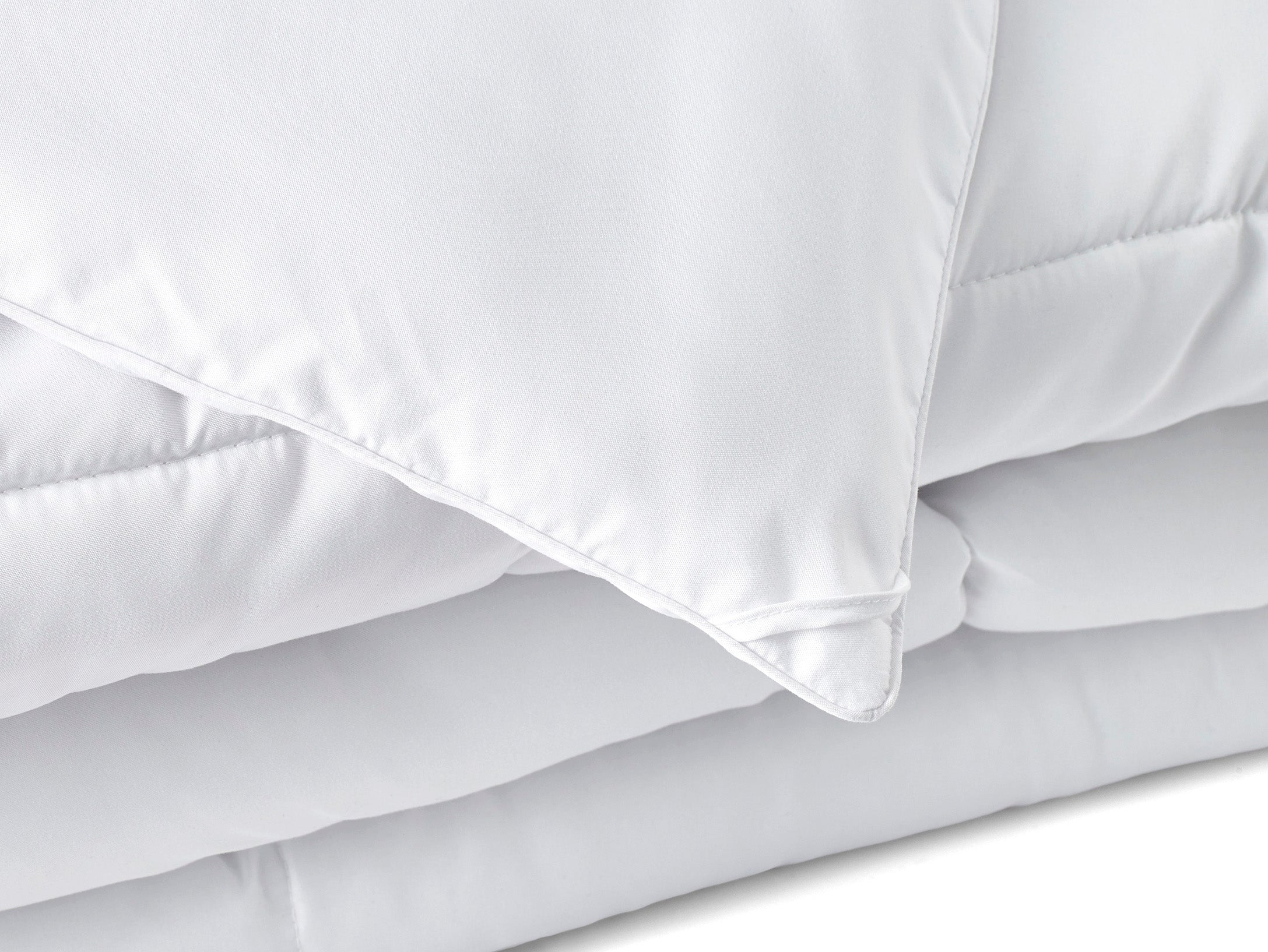Goto® Down Alternative Comforter