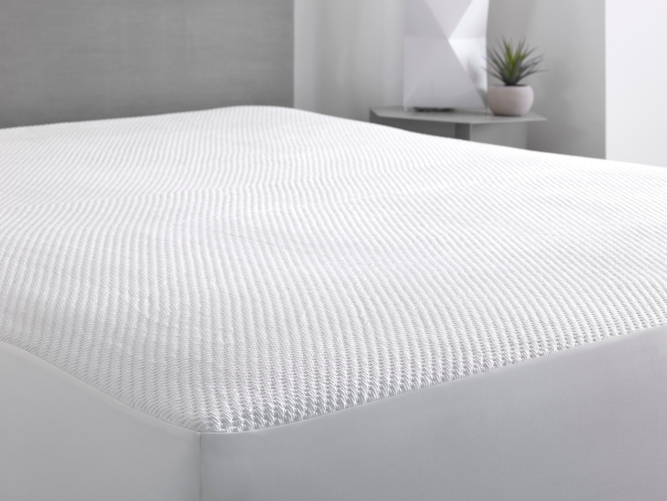 Smartguard Premium Mattress Protector with Icetone
